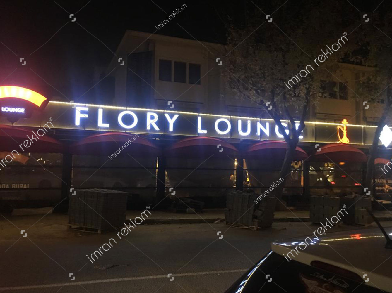 flory-lounge-cafe-tabelasi
