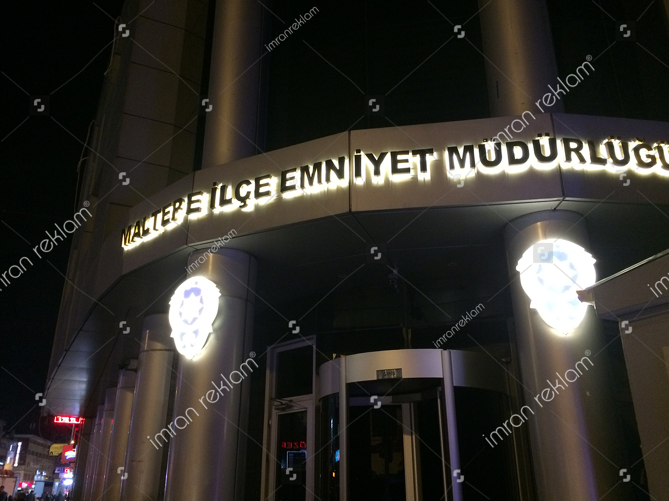 gold-kutu-harf-tabela