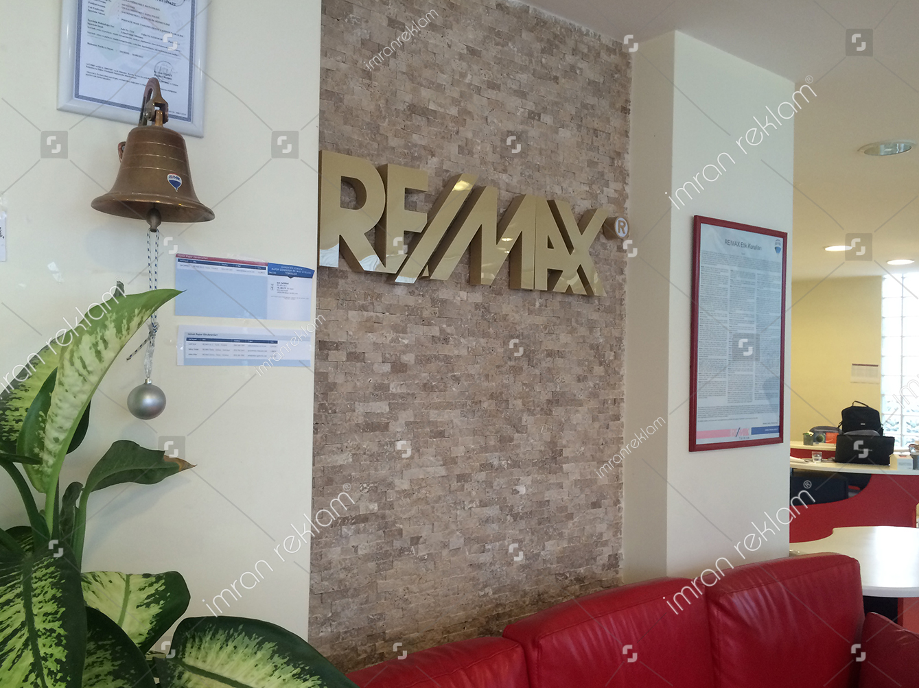 Remax banko tabelası