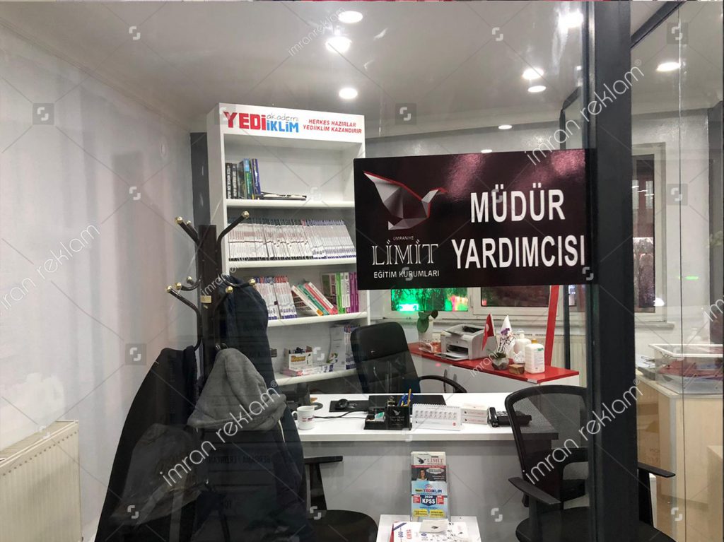 Müdür yardımcısı tabelası