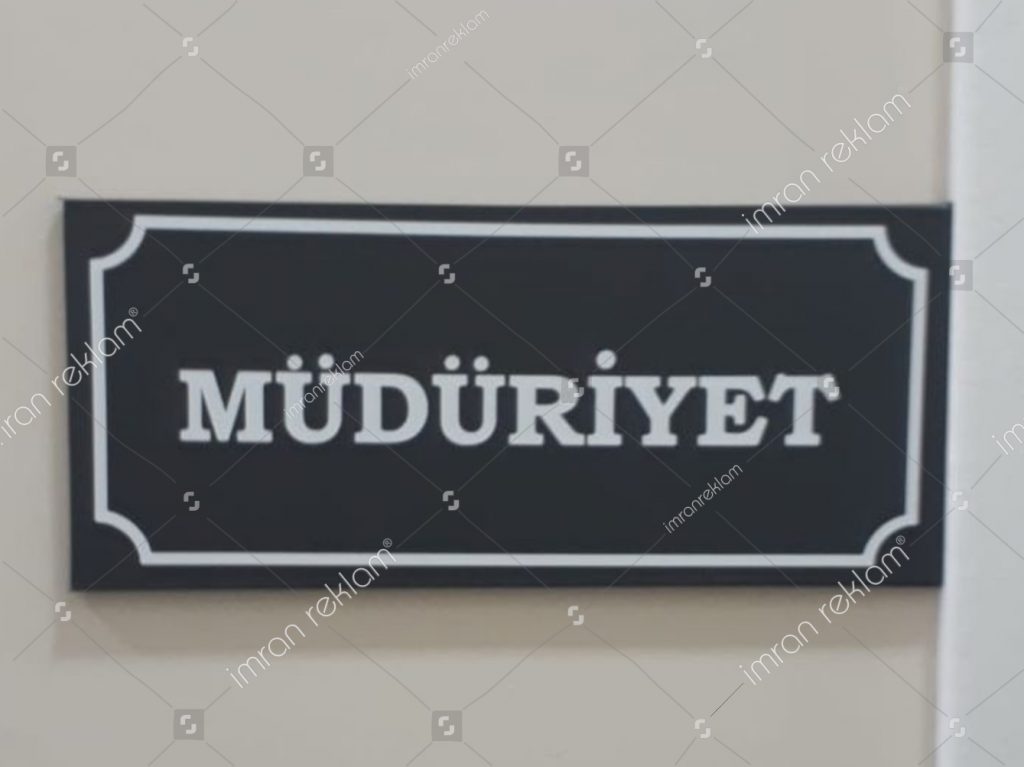 Müdüriyet kapı isimlik tabelası