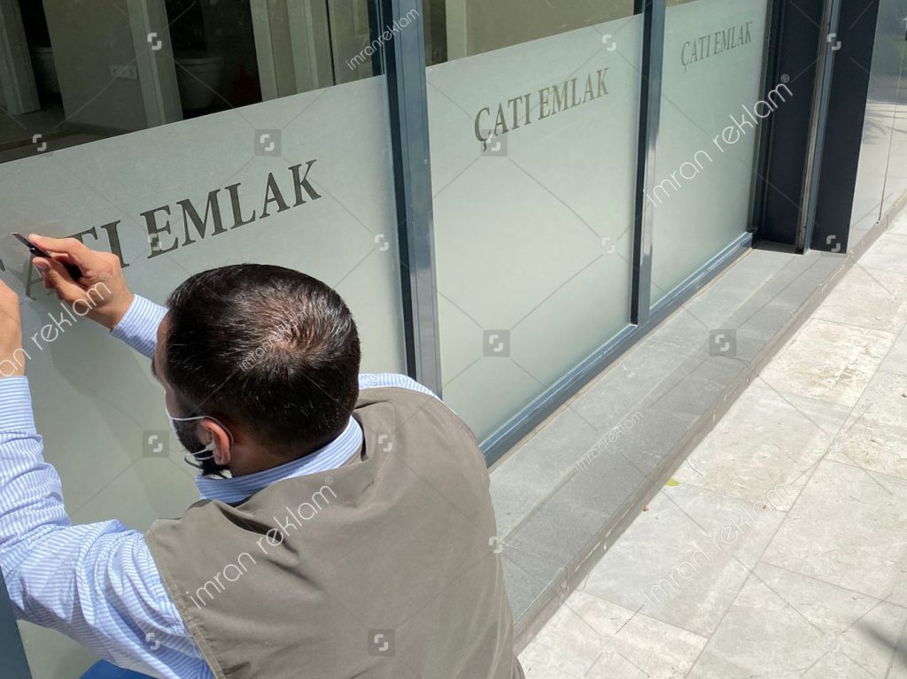 Çatı Emlak Cam Üzeri Kumlama Folyo Kaplama