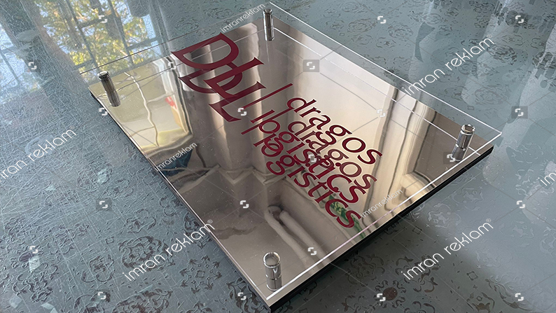 Logistics pleksi kapı tabelası