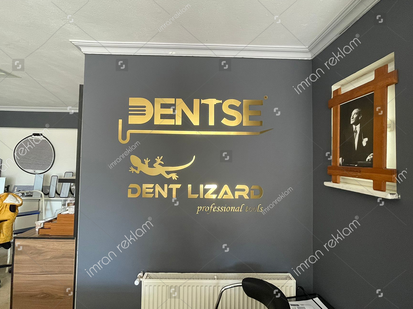 banko-arkası-gold-renk-logo-harf-uygulaması