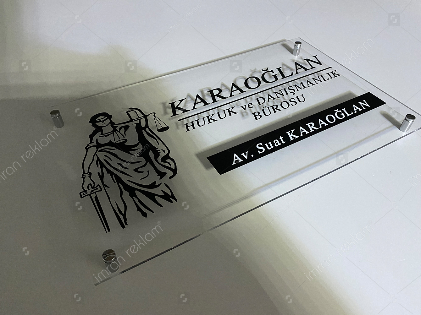 5-mm-seffaf-pleksi-hukuk-danismanlik-kapi-tabelasi