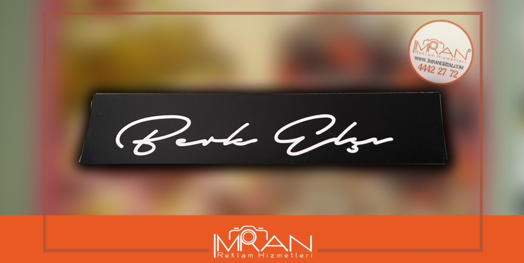 Araç Önü Şekilli Yazı Plakalılar