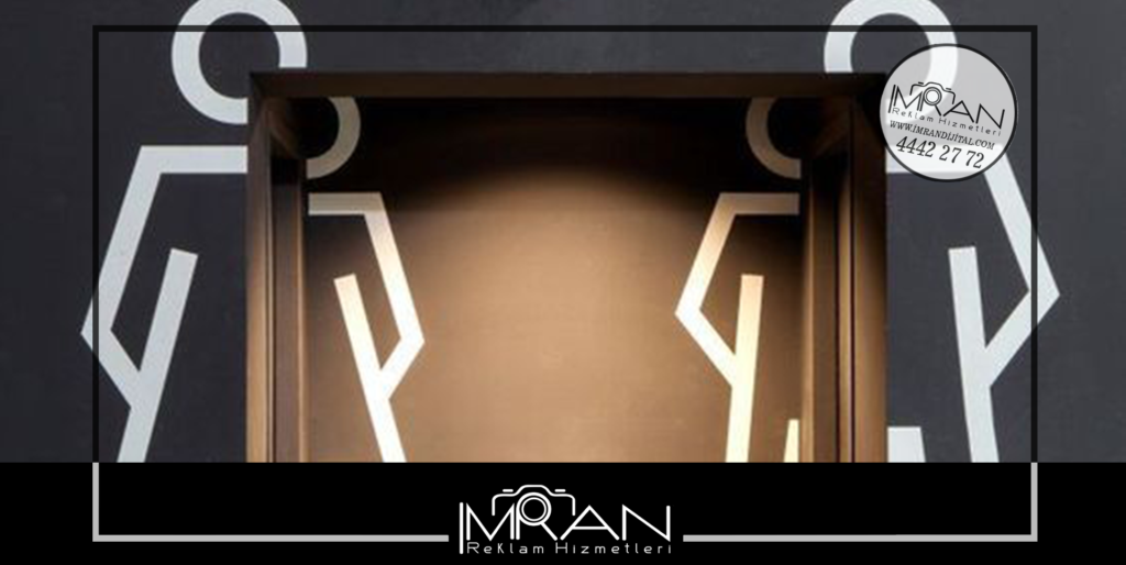 Bay Bayan WC Figurlu Pleksi Uygulaması