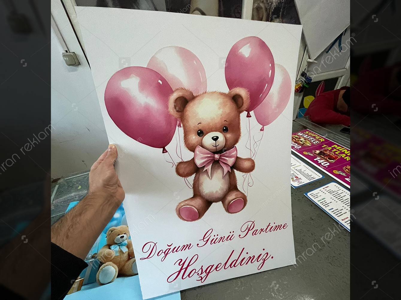 Doğum günüme hoşgeldiniz pembe ayıcıklı karşılama panosu