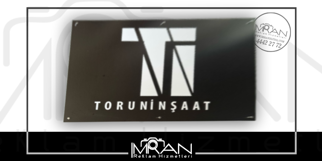 Kompozit Zeminli İnşaat Kapı Tabelası